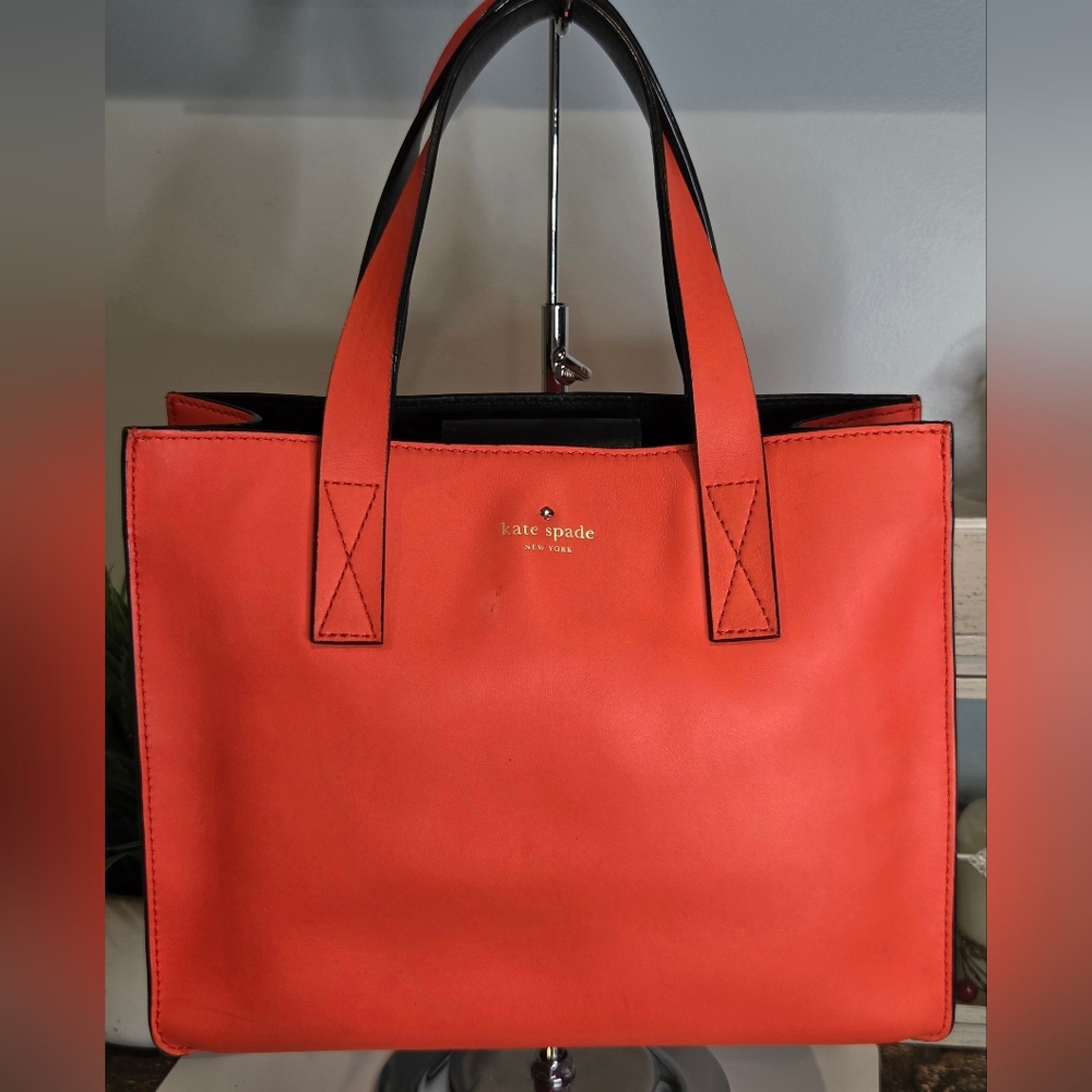 Kate Spade New York Brightspot Avenue Grayce Tote Storybook Lining